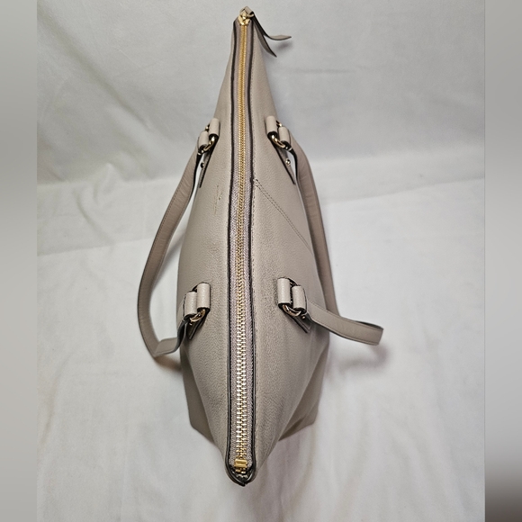 Kate Spade Larchmont Avenue Taupe Penny Tote w/COA - Picture 6 of 8